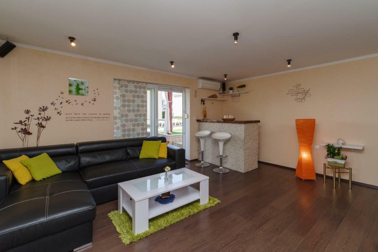 Apartment Sarar Цриквеница Экстерьер фото