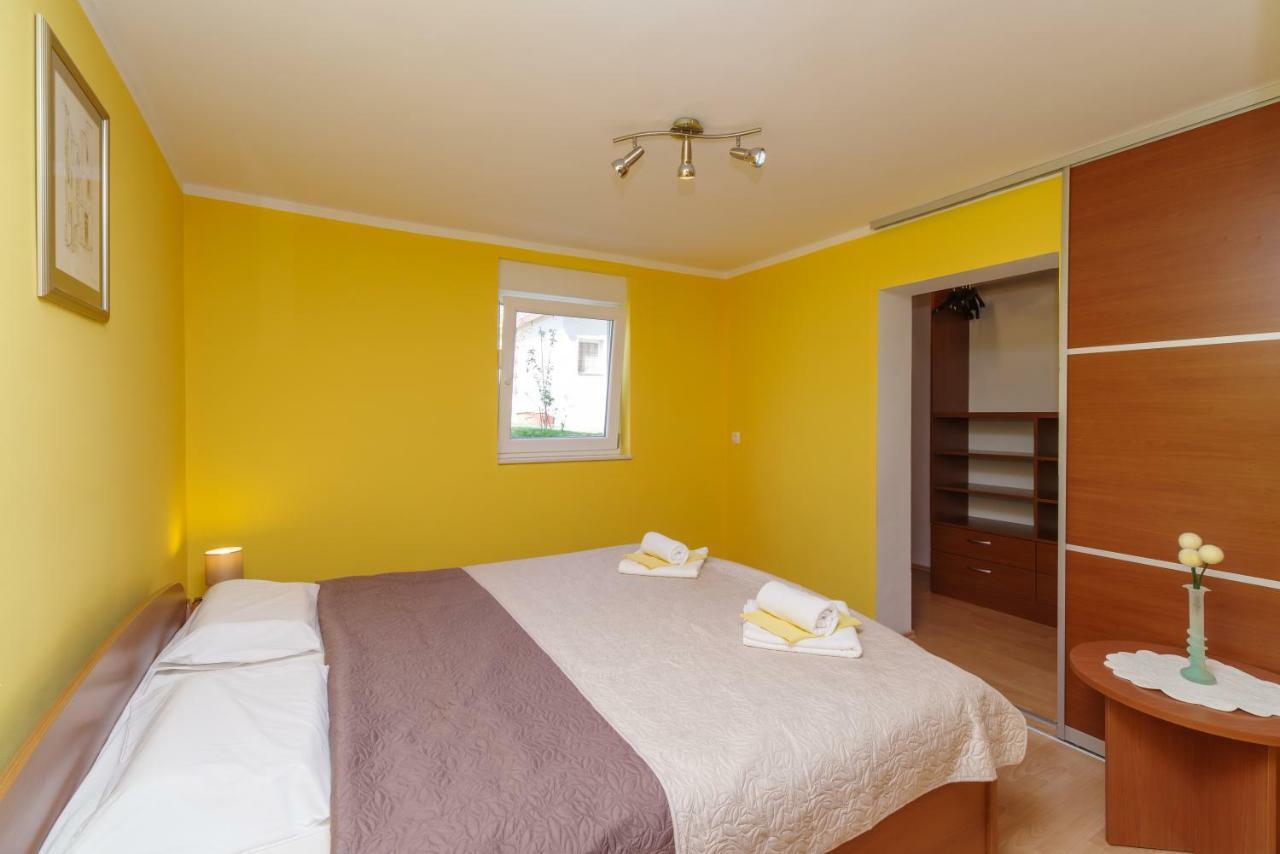 Apartment Sarar Цриквеница Экстерьер фото